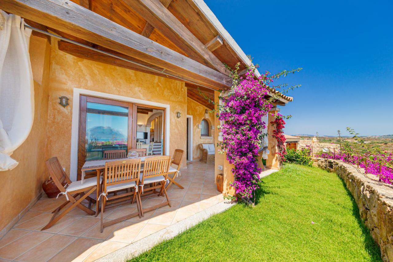 Villa Con Vista Porto San Paolo ปอร์โตซานเปาโล ภายนอก รูปภาพ