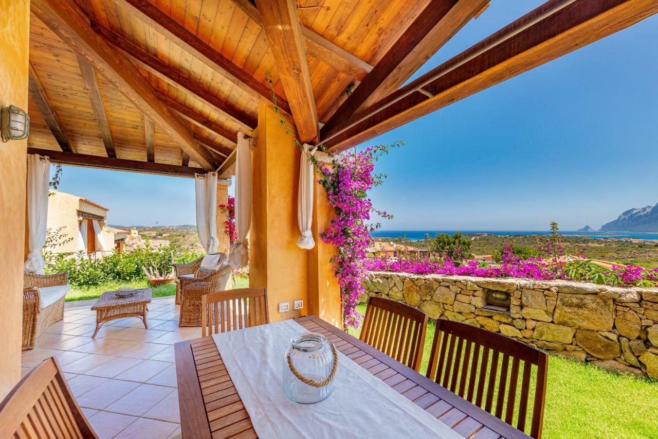 Villa Con Vista Porto San Paolo ปอร์โตซานเปาโล ภายนอก รูปภาพ